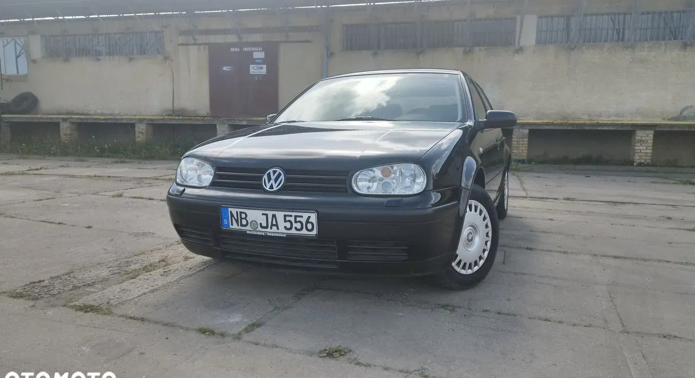 volkswagen piwniczna-zdrój Volkswagen Golf cena 7900 przebieg: 159646, rok produkcji 2002 z Piwniczna-Zdrój